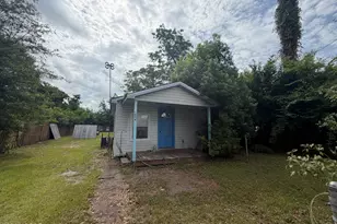 1004 Hamilton Ave, Panama City, FL 32401 - Photo 2
