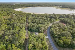 1975 Ambassador Ct, Chipley, FL 32428 - Photo 32