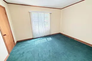 2046 Finley Ave, Grand Ridge, FL 32442 - Photo 18