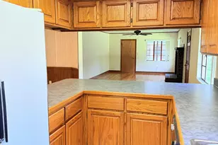 2046 Finley Ave, Grand Ridge, FL 32442 - Photo 14