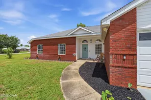 8813 Creek Run Rd, Youngstown, FL 32466 - Photo 2
