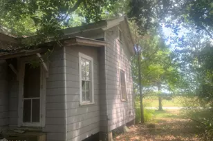8390 Aci Dr, Sneads, FL 32460 - Photo 2