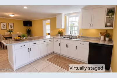 4895 Old Spanish Trail, Marianna, FL 32448 - Photo 12