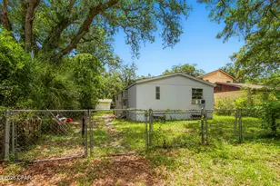 744 Sheffield Ave, Panama City, FL 32401 - Photo 2