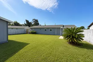 3902 W 24th St, Panama City, FL 32405 - Photo 2