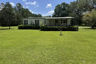 1929 N Holmes Creek Rd, Graceville, FL 32440 - Photo 2