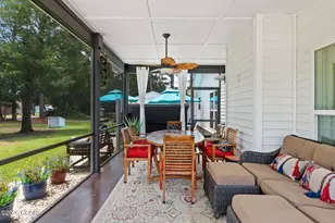 242 15th St, Apalachicola, FL 32320 - Photo 6