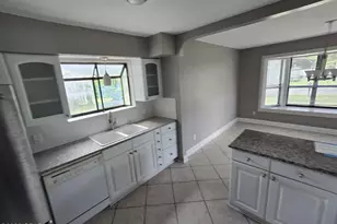 3625 E Ohenry Dr, Panama City, FL 32408 - Photo 8