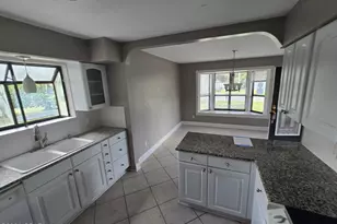 3625 E Ohenry Dr, Panama City, FL 32408 - Photo 6