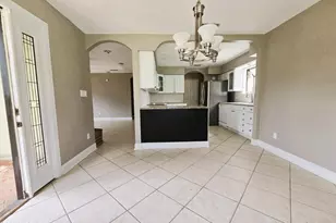 3625 E Ohenry Dr, Panama City, FL 32408 - Photo 2