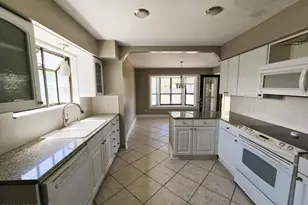 3625 E Ohenry Dr, Panama City, FL 32408 - Photo 6