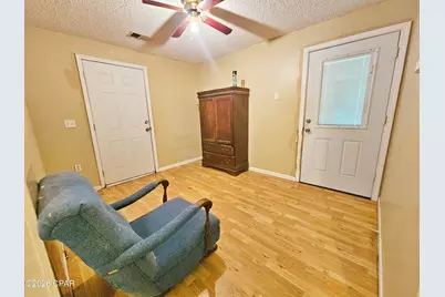 6915 Oak Street, Grand Ridge, FL 32442 - Photo 14