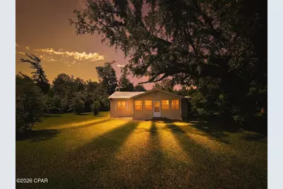 6915 Oak Street, Grand Ridge, FL 32442 - Photo 1