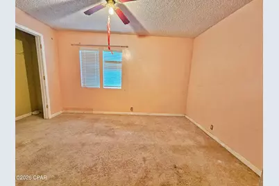 6915 Oak Street, Grand Ridge, FL 32442 - Photo 10