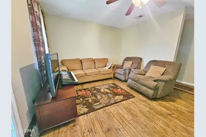 6915 Oak Street, Grand Ridge, FL 32442 - Photo 8