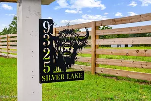 9325 Silver Lake Rd, Fountain, FL 32438 - Photo 4