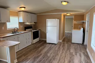 4512 Carla Ln, Panama City, FL 32405 - Photo 2