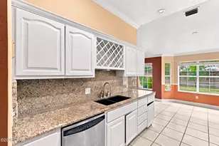 208 Palm Cir, Panama City Beach, FL 32413 - Photo 8