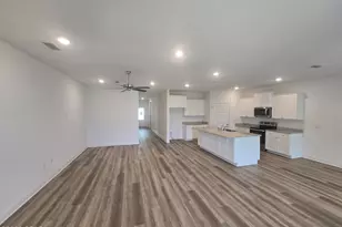 634 Hancock Wy, Panama City Beach, FL 32413 - Photo 2