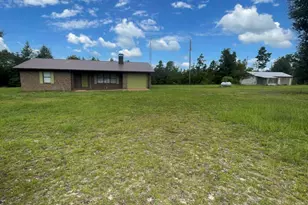 17742 NW Thrasher Ln, Clarksville, FL 32430 - Photo 2