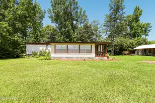 129 Patrick St, Wewahitchka, FL 32465 - Photo 1
