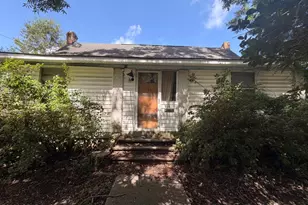 534 Martin Luther King Dr, Chipley, FL 32428 - Photo 1
