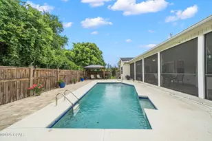 704 E 13th St, Lynn Haven, FL 32444 - Photo 42