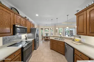704 E 13th St, Lynn Haven, FL 32444 - Photo 14