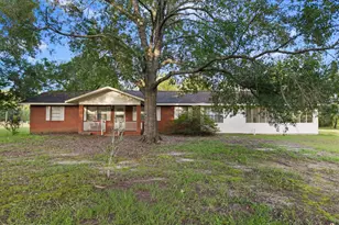 4080 Smokey Rd, Cottondale, FL 32431 - Photo 2