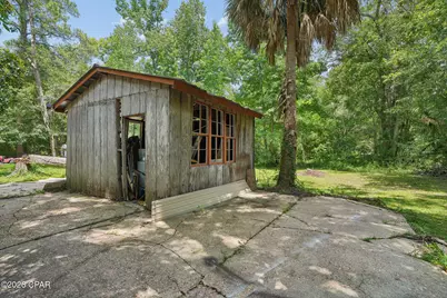 529 N 5th Street, Chipley, FL 32428 - Photo 8