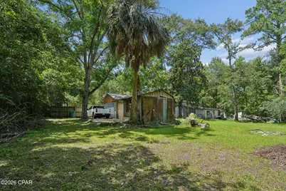 529 N 5th Street, Chipley, FL 32428 - Photo 6