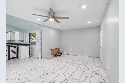 529 N 5th Street, Chipley, FL 32428 - Photo 10