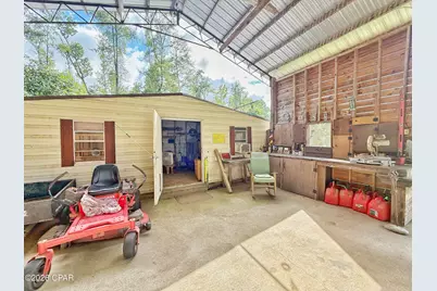 709 Blue Jay Avenue, Marianna, FL 32448 - Photo 32