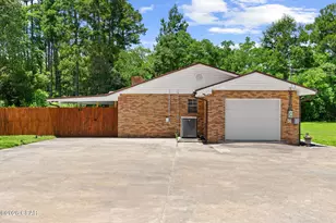 308 E Michigan Ave, Bonifay, FL 32425 - Photo 2