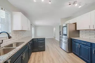 300 Prudence Ln, Panama City, FL 32408 - Photo 6