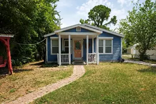 447 Dolphin St, Port Saint Joe, FL 32456 - Photo 12