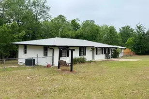 117 Pope Ave, Wewahitchka, FL 32465 - Photo 2