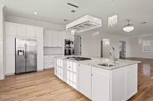 900 W Beach Dr, Panama City, FL 32401 - Photo 26
