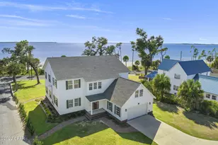 900 W Beach Dr, Panama City, FL 32401 - Photo 1