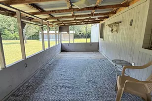 3210 Hughes Ln, Cottondale, FL 32431 - Photo 12