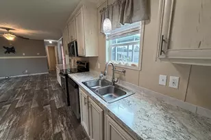 466 Santa Anna St, Port Saint Joe, FL 32456 - Photo 12