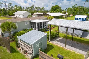466 Santa Anna St, Port Saint Joe, FL 32456 - Photo 4