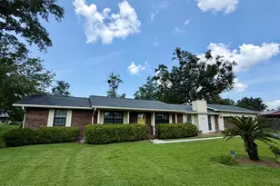 2856 Wildwood Cir, Marianna, FL 32448 - Photo 1