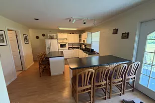 379 Lakepoint Rd, Alford, FL 32420 - Photo 22