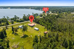 379 Lakepoint Rd, Alford, FL 32420 - Photo 60