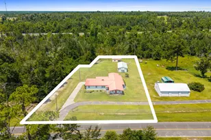 379 Lakepoint Rd, Alford, FL 32420 - Photo 4