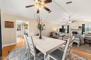 343 Bell Cir, Lynn Haven, FL 32444 - Photo 10