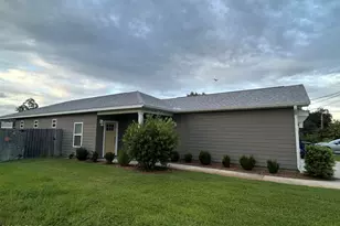 1210 W 10th St, Panama City, FL 32401 - Photo 2
