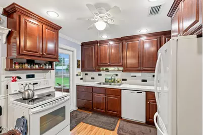1703 W 10th Street, Panama City, FL 32401 - Photo 10
