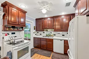 1703 W 10th St, Panama City, FL 32401 - Photo 10